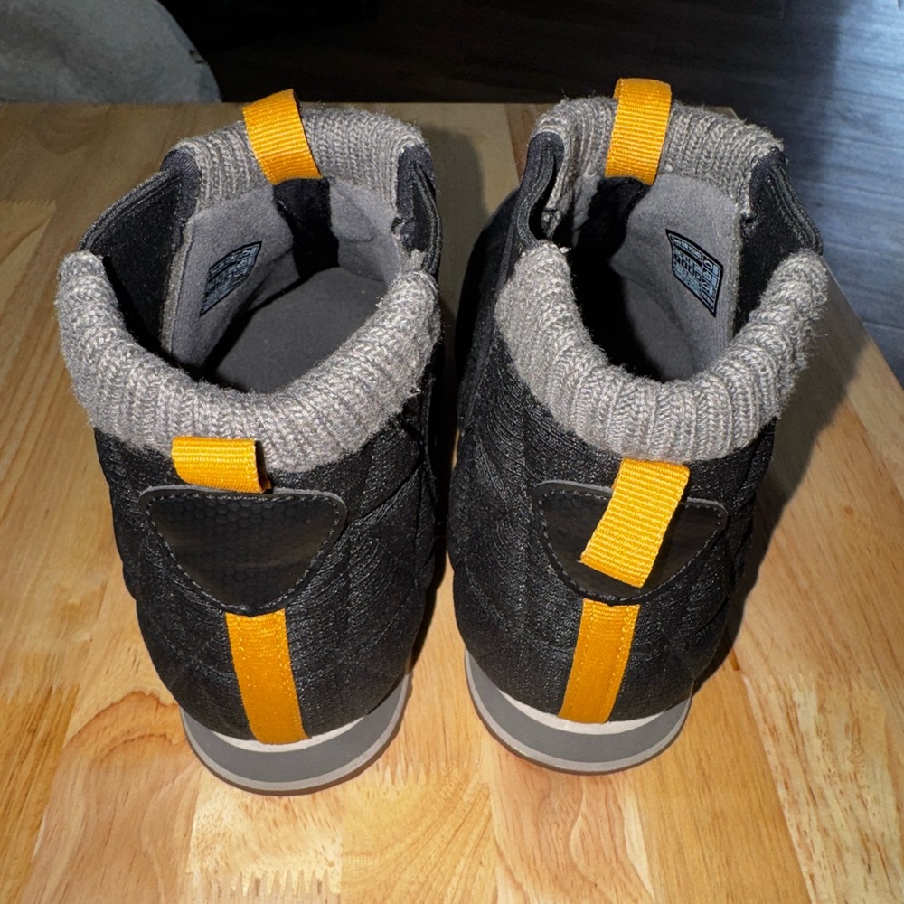 New! Teva Ember Mid Moc Boots – Black/Gray – Size 7 - Picture 3 of 7